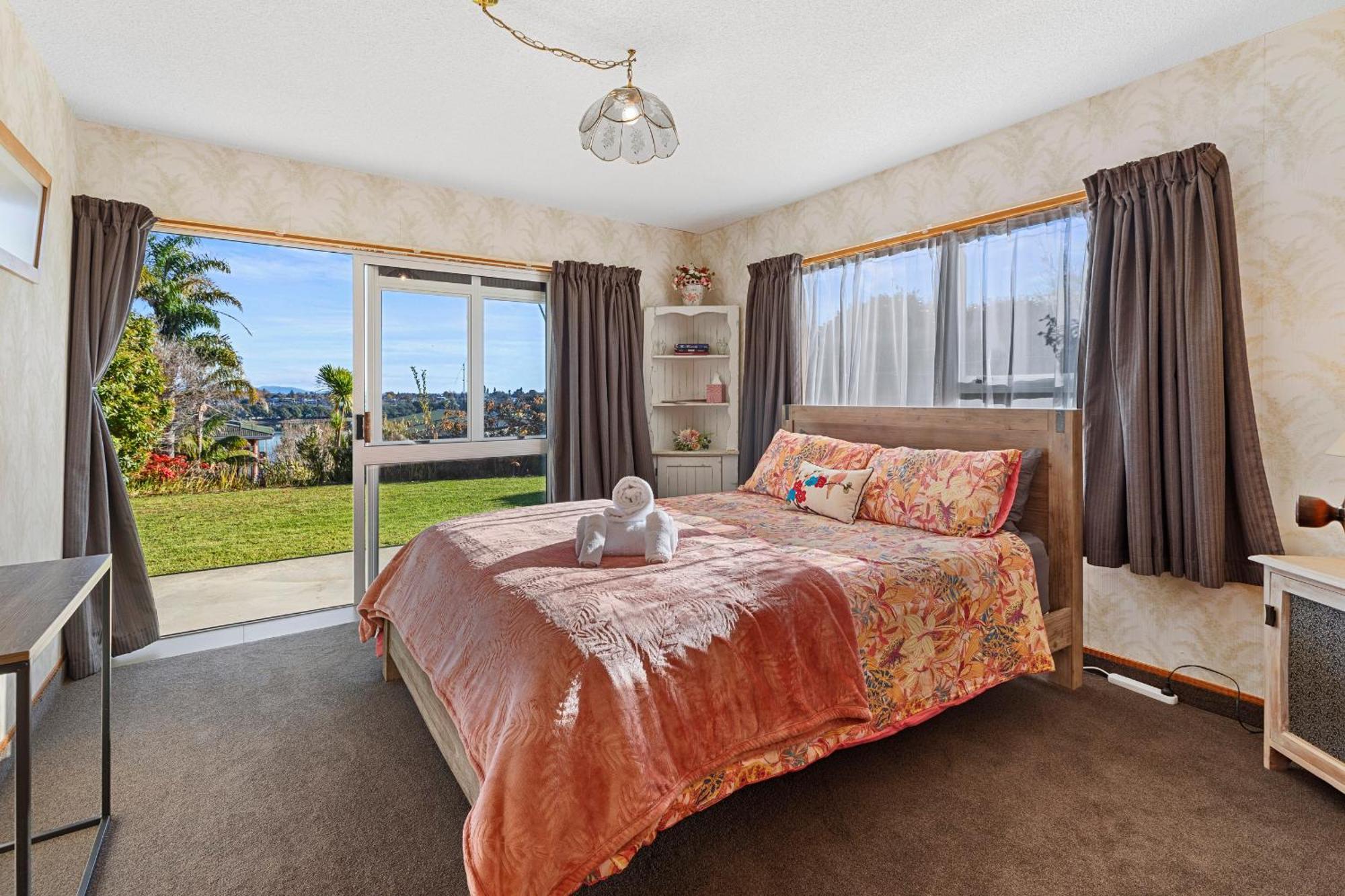 Bay View Gardens - Tauranga Holiday Home ภายนอก รูปภาพ